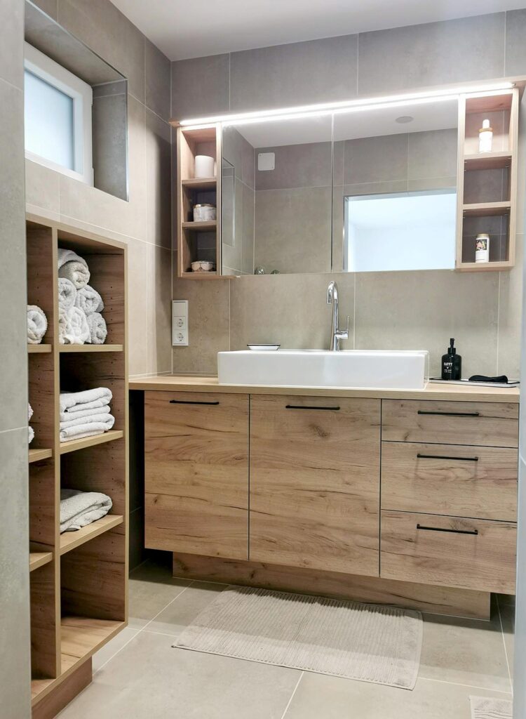 Projekt Neubau Bad, Eiche | Der Moser. Der Tischler. Kundl, Tirol Projekt Neubau Bad, Eiche | Der Moser. Der Tischler. Kundl, Tirol