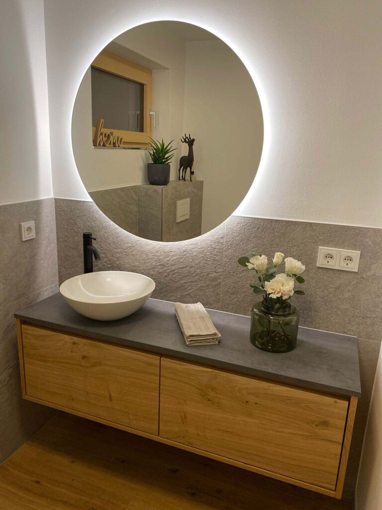 Projekt Neubau Bad, Eiche | Der Moser. Der Tischler. Kundl, Tirol Projekt Neubau Bad, Eiche | Der Moser. Der Tischler. Kundl, Tirol