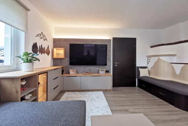 Umbau| TV Wand | Lowboard | Der Moser. Der Tischler.