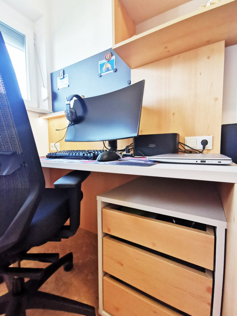 schreibtischverlaengerung Umbau | Jugendzimmer | Schreibtischverlängerung | Der Moser. Der Tischler.