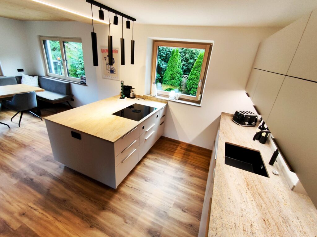 kochinsel Küche | Renovierung | Arbeitsfläche | Der Moser. Der Tischler.