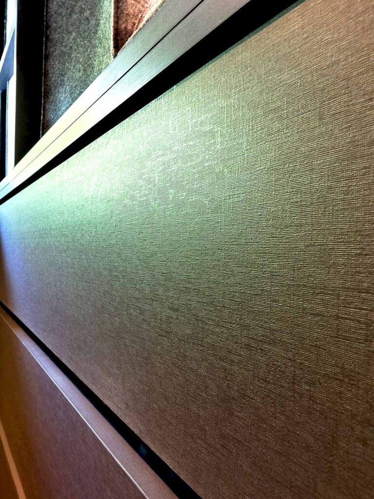 anthrazit strukturiert Garderobe | Renovierung | Anthrazit Platten strukturiert | Der Moser. Der Tischler.