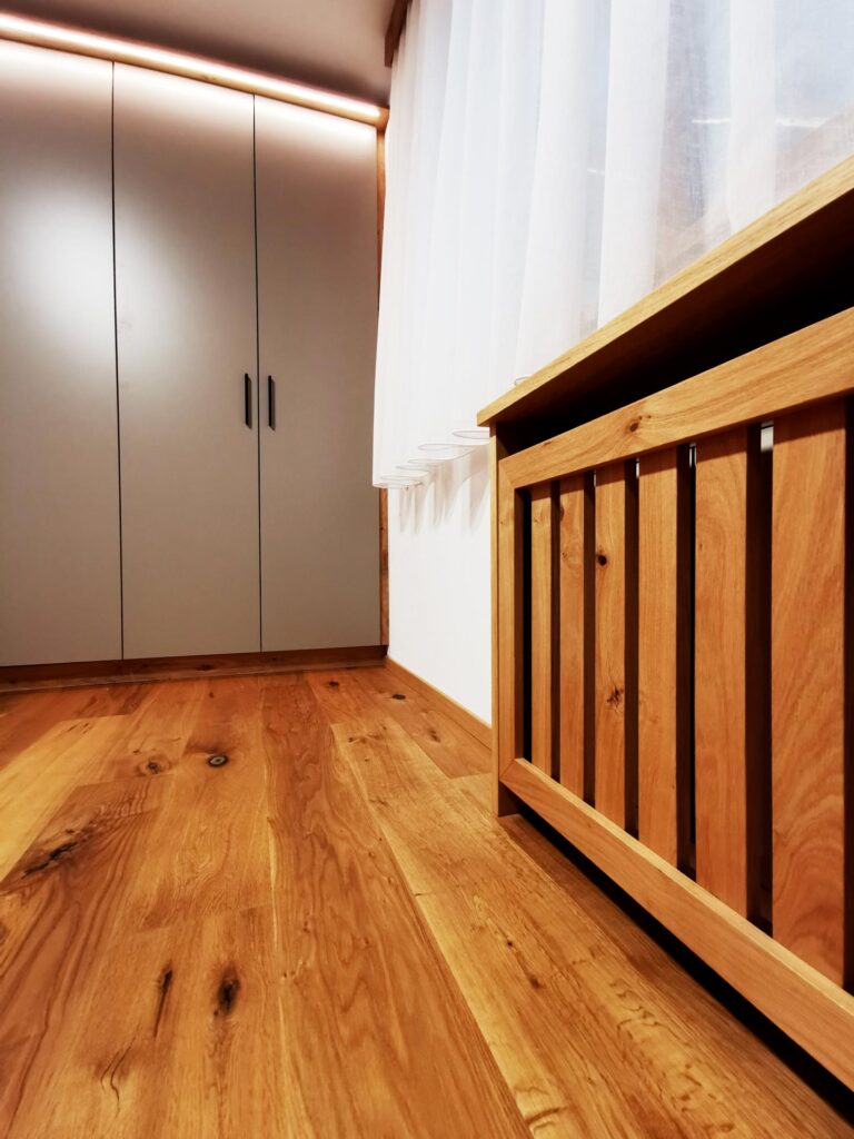 verbau_heizkoerper Schlafzimmer | Renovierung | Bodenaustausch | Der Moser. Der Tischler.