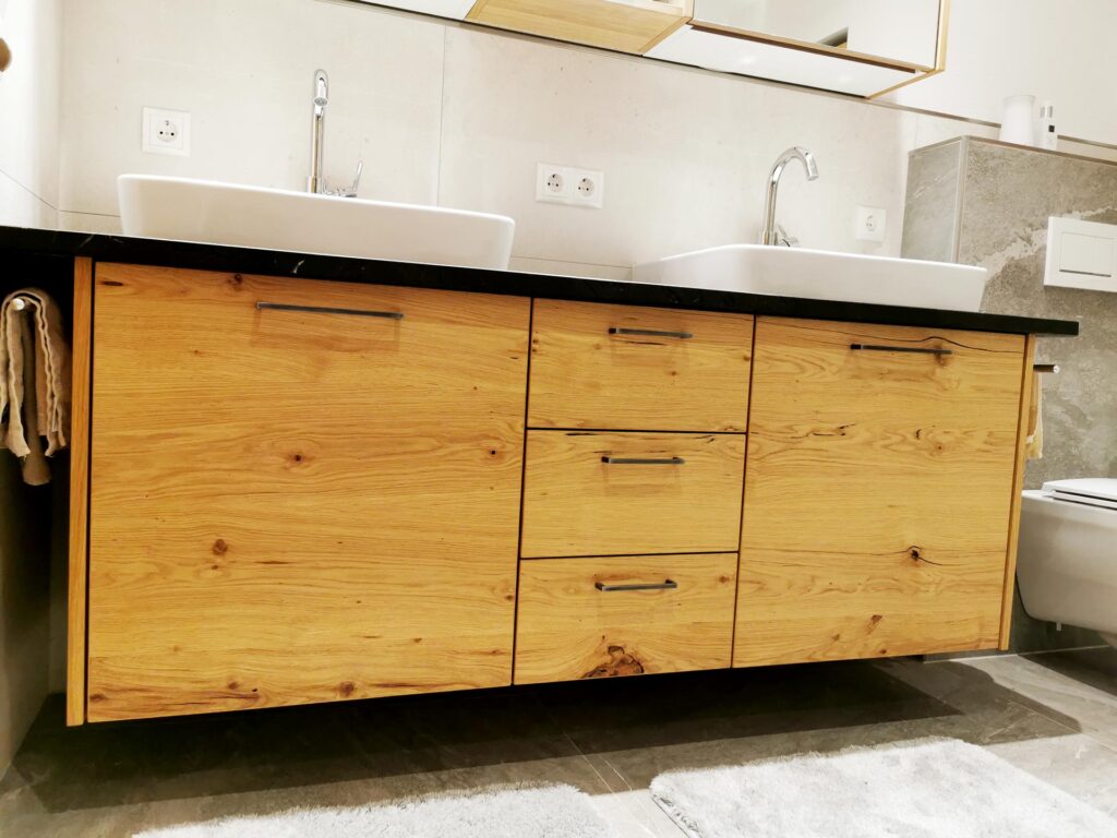 waschtisch_schwebend Badezimmer | Renovierung | Waschtisch | Der Moser. Der Tischler.