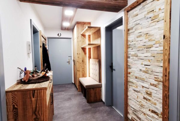 Garderobe | Eingangsbereich | Renovierung | Der Moser. Der Tischler.