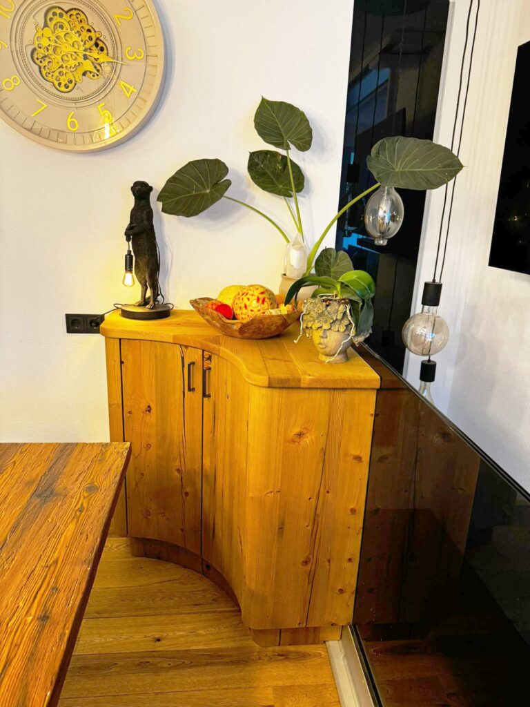 eckschrank Einzelmöbel | Eckschrank | Stauraum | Dekobereich | Der Moser. Der Tischler. | Kundl | Kufstein | Tirol