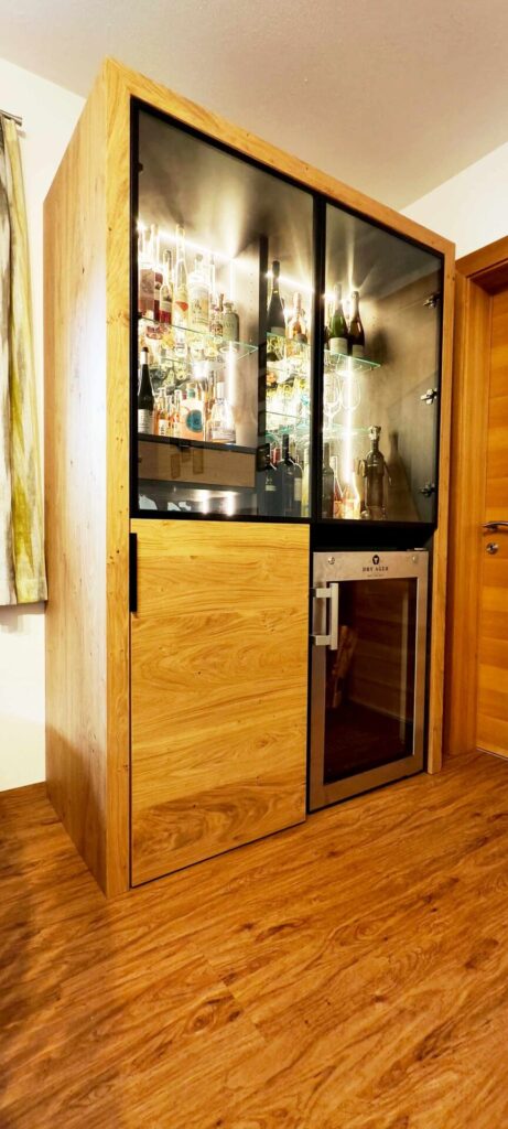 dryager Einzelmöbel | Hausbar | Glas-Alu-Rahmen | Der Moser. Der Tischler. | Kundl | Kufstein | Tirol